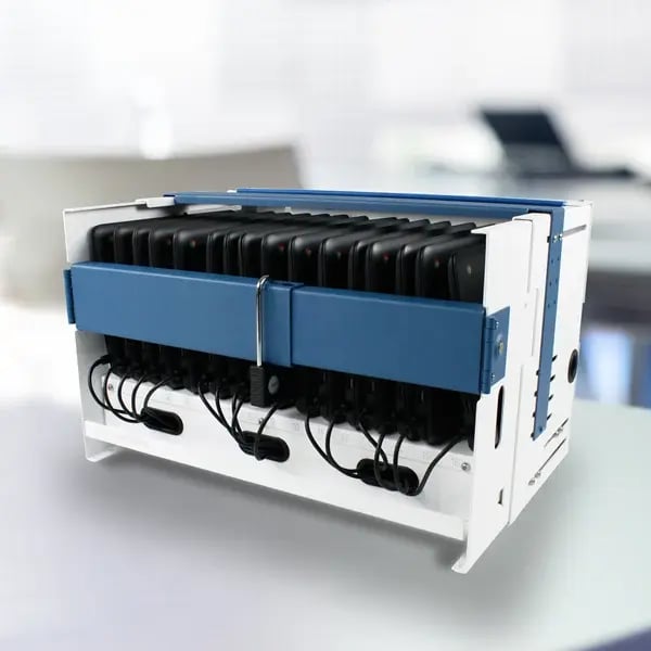 CS-1610-Office-Lifestyle-6-sq