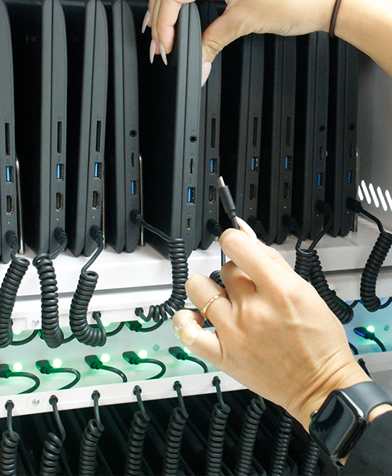 Brancher un Chromebook pour le recharger